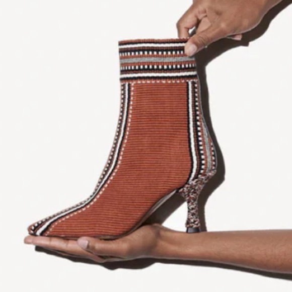 Anthropologie NEW Amambaih multi-colored Cognac boots fabric & leather Boho Chic - Picture 2 of 7